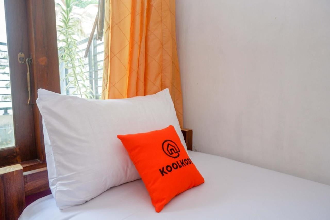 Koolkost Syariah Near Malioboro Area Hostel Yogyakarta Exterior photo