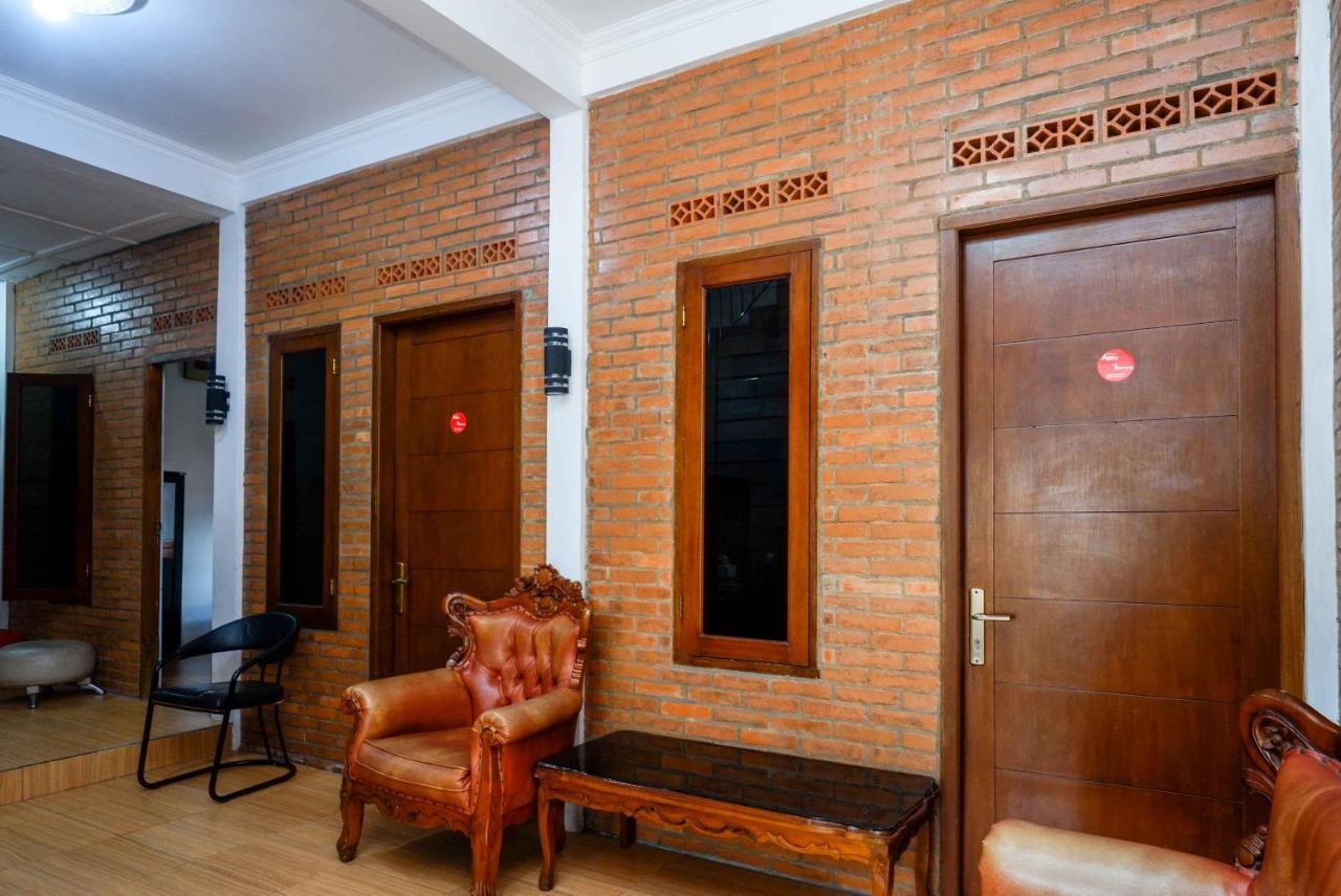 Koolkost Syariah Near Malioboro Area Hostel Yogyakarta Exterior photo